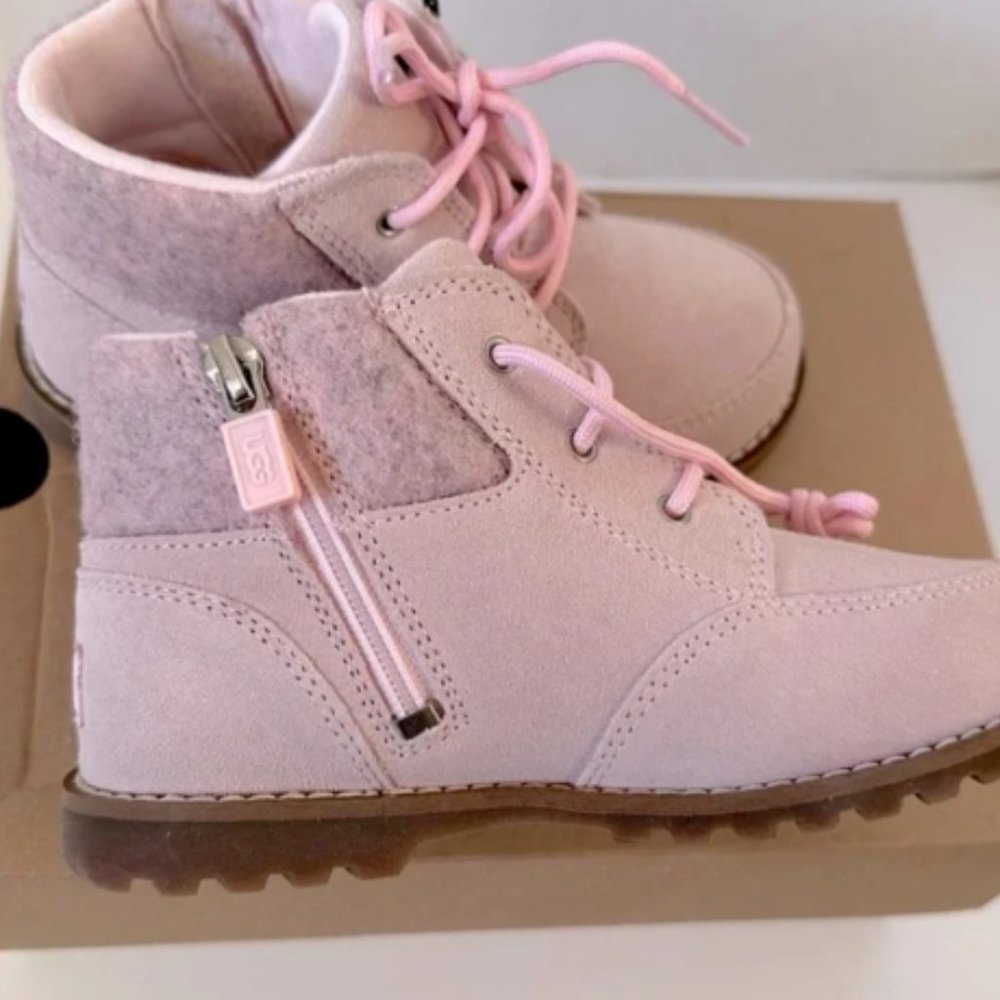 UGG toddler Boots in Light Pink